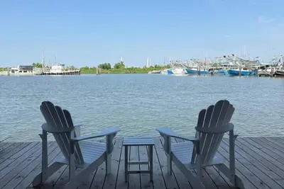 The Barbara Joan-New Houseboat