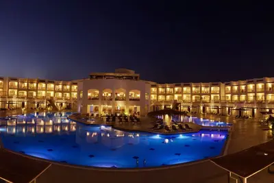Image de Pools, Spa, Aerobics & Aqua Fit Classes & Entertainment at Your Red Sea Retreat
