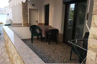 Image de Appartement d'une chambre prés de la plage Zubovici, Pag (A-23921-a)