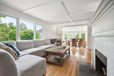 Image de All Decked Out | Grill | 5 Min Walk to Beach | Ac