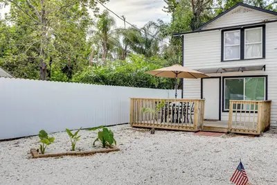 Image de Outdoor Dining: Bradenton Downtown Oasis!