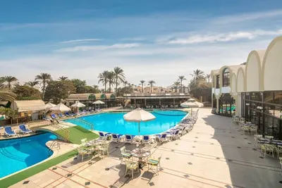 Image de 2 Rooms l Experience the Magic of Cairo with Pool, Live Music & Family Vibes