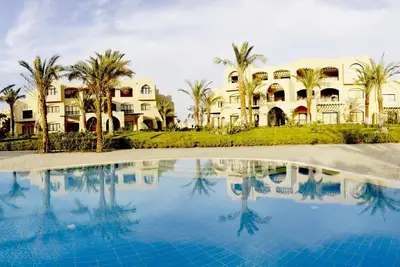 Image de Sunny Garden View in 4 One-Bedroom Suites | Pools, Beach & Tennis Access