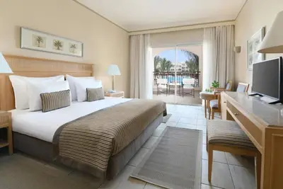 Image de 2 Luxurious Rooms w/ Outdoor Pool & Dining Near Souk Makadi