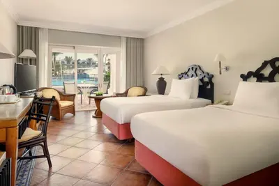 Image de Family Fun with Waterslides | 2 Rooms, Unwind with Spa & Great Dining Options