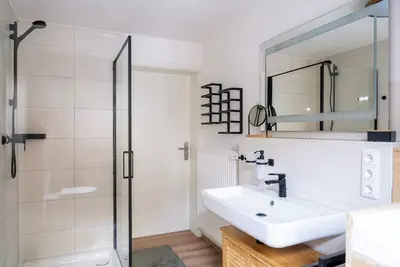 Image de Family-friendly, new & modern vacation apartment near Phantasialand & Cologne