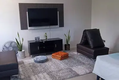 Image de Chambre abordable avec cuisine complète à Calamba