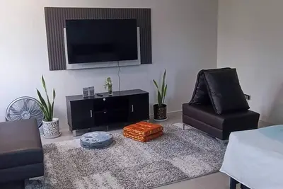 Image de Chambre abordable avec cuisine complète à Calamba