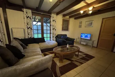 Image de Chalet à Aubigné-Racan avec piscine et jardin