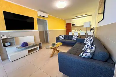 Stylish and spacious apartment near Yumbo Center