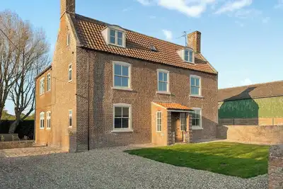 Image de 5 chambres à coucher à Wyberton