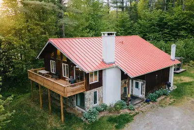Image de Silver Birch Chalet: 8-bdrm mountainside with hot tub