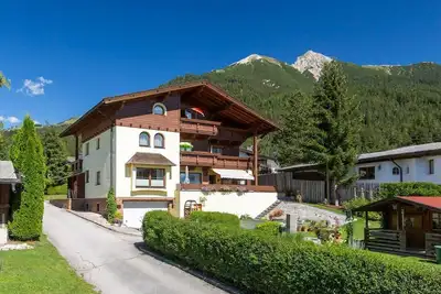 Image de Apartment Frajo - View Hohe Munde - Apartment Seyrling Frajo