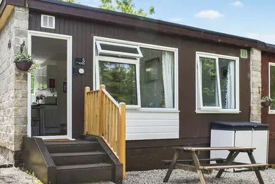 Image de 2 chambres à coucher à Bude
