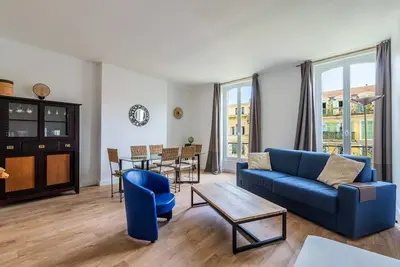 Image de Élégant et lumineux 3 pièces avenue Jean Médecin