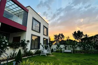 Image de Haritha Vanam Farm 4br -Box Cricket By Homeyhuts