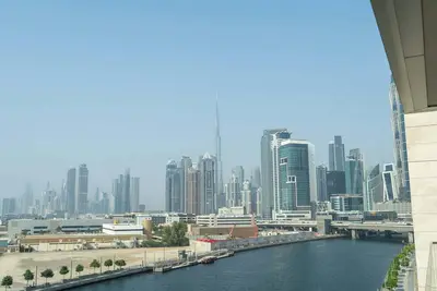 Image de StayShort - Elegant unit in Al Wasl sleeps 4 with Canal Views