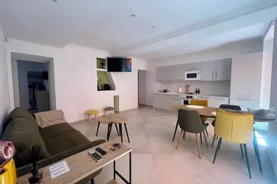 Image de Apparemment T3 place du marché