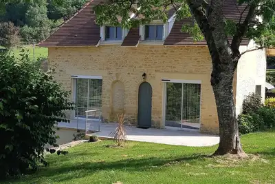 Image de Entre Sarlat et Rocamadour, gîte à la campagne, idéal pour visiter cette région.