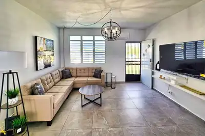 Image de Ramey Base: 2 Mins-Airport/Beach/Golf/ King Bed