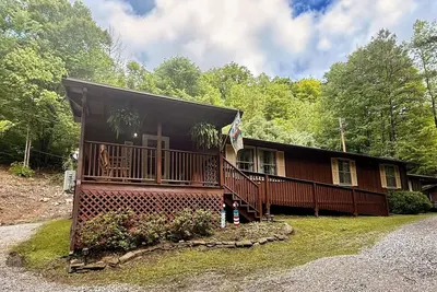 Image de Charming 3-bedroom Cottage with Ac, WiFi in quaint Sassafras/Red Oak.