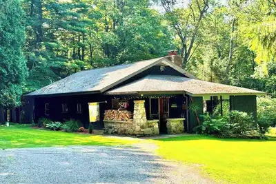 Image de Northwoods Ln Cottage in Clear Creek by Tranquility Retreats