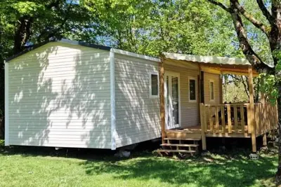 Image de Camping 4 étoiles - Piscine  - ccbahgh