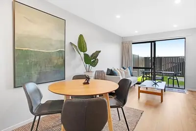 Image de Fantastic Favona: Style and Luxury 3 Br | 2. 5 Bath