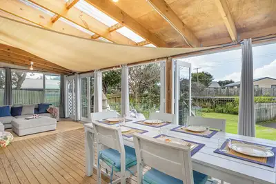 Image de Home Away From Home In Whangamata