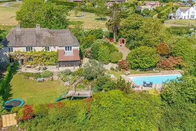 Image de Greenhill Cottage | Sea Views & Thatched Charm
