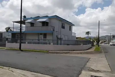 2 Story 5 Br Home w/Solar Panels, A/C and WiFi