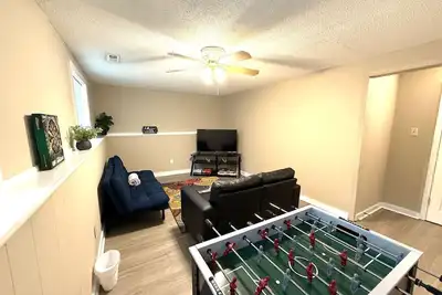 Image de Entire home with game room