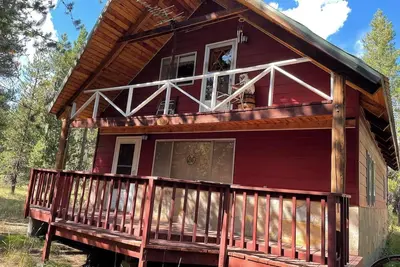 Image de White Owl Retreat Firepit 4 bdrm Yellowstone