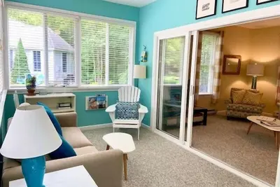 Image de Cottages at Summer Village, fully furnished cottage, Wi-fi, heated pools, hot tub