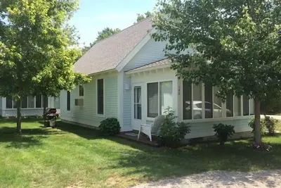 Image de Cottages at Summer Village, fully furnished cottage, Wi-fi, heated pools, hot tub