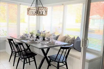 Image de Cottages at Summer Village, fully furnished cottage, Wi-fi, heated pools, hot tub