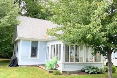 Image de Cottages at Summer Village, fully furnished cottage, Wi-fi, heated pools, hot tub