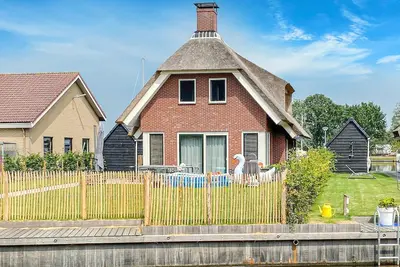 Image de Stunning home in Idskenhuizen - with WiFi