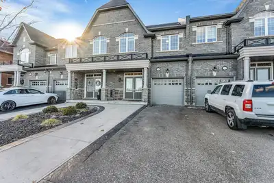 Image de Stylish 3br Home | Sleeps 6 | Peaceful Getaway