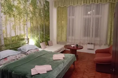 Green Forest Apartment in Prague with king-size Bed