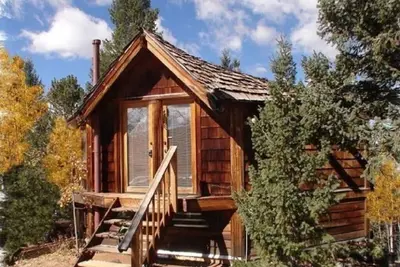 Image de All Fees Included-Romantic Mountain Getaway Honeymooner Cozy Cottage w/ Hot tub.