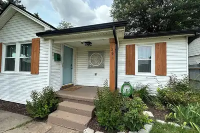 Image de Cozy and charming 2-bedroom house in Norman with Ev charger. Close to downtown.