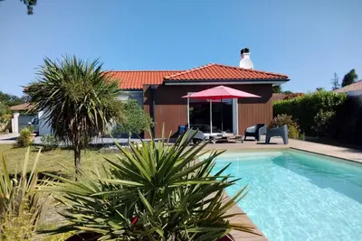 Image de Très belle villa avec piscine à Biscarrosse Ville – Calme, confort et proximité plages  et  lacs