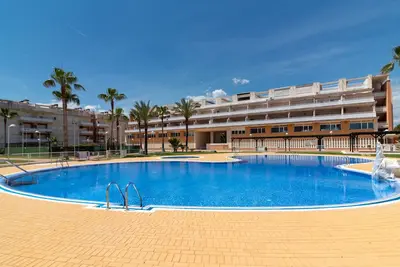 Image de Global Properties: Rez-de-chaussée avec piscine à Almenara