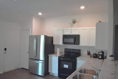 Image de New 4-bedroom pet-friendly house with WiFi and Ac in pleasant Cabot