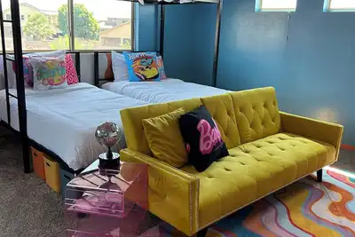 Image de 6 bedroom family house with Private pool minutes from spring training facilities