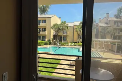 Image de Ocean front and pool side beautiful condo for unforgettable beach holiday