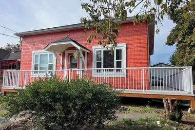 Image de Nanaimo oldtown pet friendly 2 bedrooms guest suite