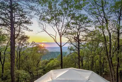 Image de Cozy Chalet & Luxe Domes Retreat w/Stunning Views