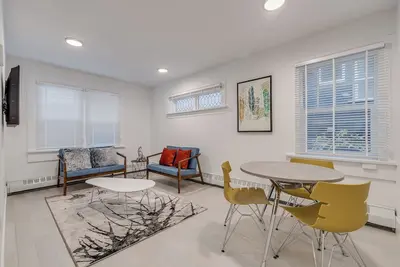 Image de 1425 Haro Street - 2 Bedroom/1 Bathroom - Downtown Vancouver